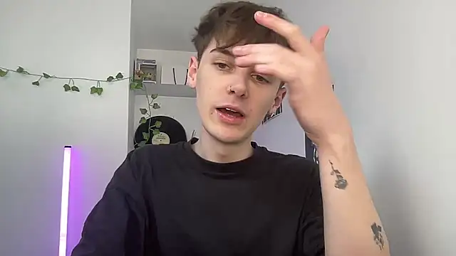 YourMilkyGuy online show from 04/21/26, 01:17