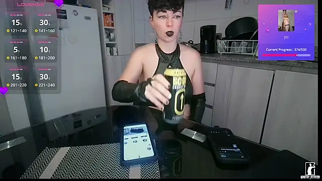 kittyfitty29 online show from 03/18/26, 07:17