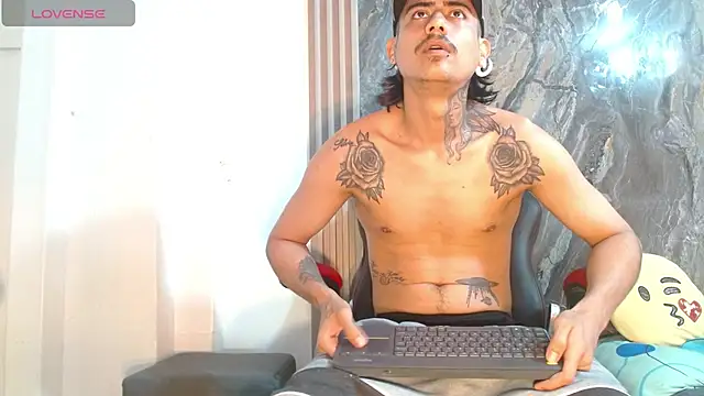 Damian-and-Camerum online show from 04/15/26, 02:40