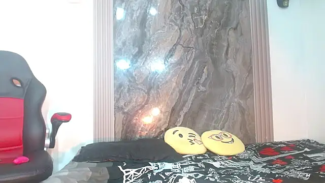 Damian-and-Camerum online show from 04/28/26, 02:38