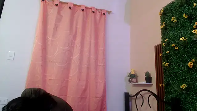 Snapshot of sexiempoderada18 chatting on 02/08/26, 02:20 sexiempoderada18 online show from 02/08/26, 02:20