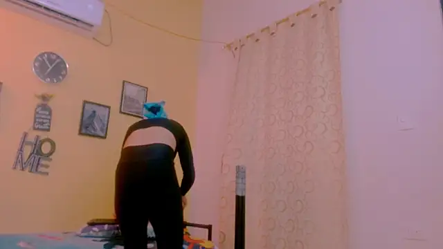 Snapshot of sexiempoderada18 chatting on 02/18/26, 01:29 sexiempoderada18 online show from 02/18/26, 01:29