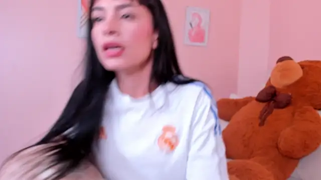 violeta rodriguezz online show from 04/13/26, 04:56