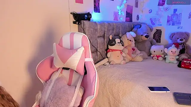 Iam Emiily  online show from 04/20/26, 01:41