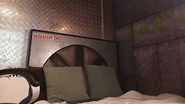 ItsZairen online show from 02/12/26, 03:45