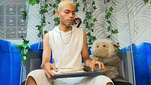 ItsZairen online show from 02/20/26, 04:09