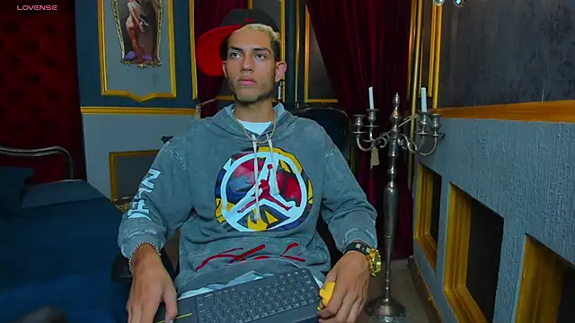 ItsZairen online show from 03/17/26, 06:28