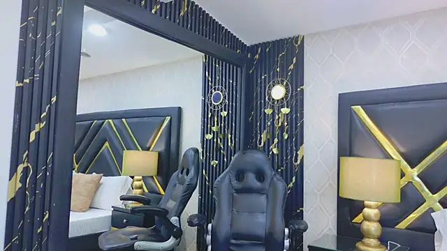 LaurenHazell online show from 03/28/26, 03:39