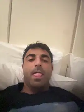 elia2711 online show from 04/12/26, 10:31