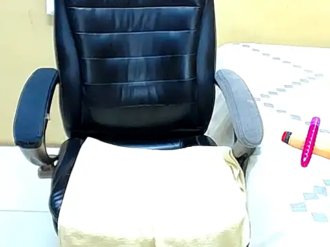 BubblyIvyxxx online show from 02/20/26, 06:37