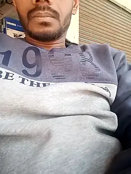 Snapshot of Daddyishere_19 chatting on 02/08/26, 07:45 Daddyishere 19 online show from 02/08/26, 07:45