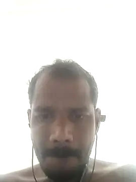 Snapshot of Daddyishere_19 chatting on 02/21/26, 02:51 Daddyishere 19 online show from 02/21/26, 02:51