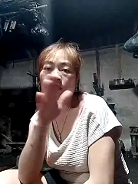 Snapshot of Nhoccon90 chatting on 02/24/26, 12:58 Nhoccon90 online show from 02/24/26, 12:58