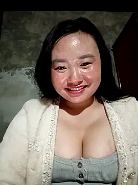 Snapshot of lisn-cute chatting on 02/17/26, 08:44 lisn-cute online show from 02/17/26, 08:44