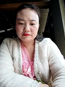 lisn-cute online show from 04/29/26, 04:05