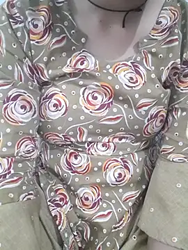 Uma rani online show from 02/25/26, 01:10