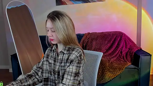 Mini Allice online show from 02/09/26, 01:53