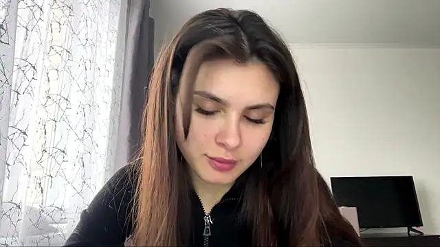 Snapshot of VennieMiramontez chatting on 05/11/26, 12:33 VennieMiramontez online show from 05/11/26, 12:33