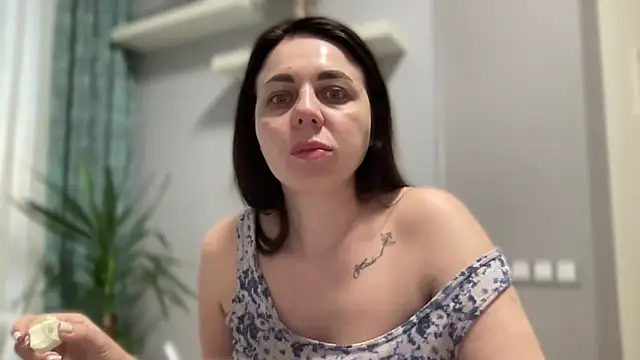 Darsy Rox online show from 04/06/26, 03:26