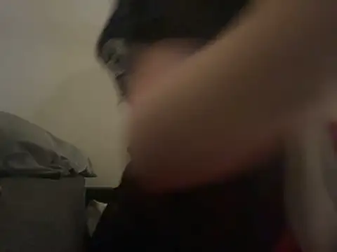 Snapshot of Blondniunia chatting on 03/01/26, 10:34 Blondniunia online show from 03/01/26, 10:34