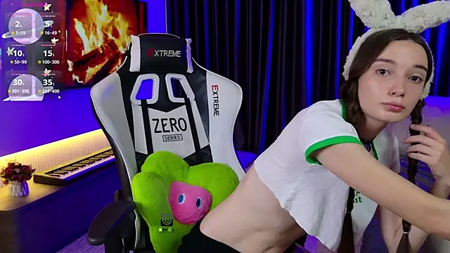 Snapshot of AnnyShore chatting on 02/23/26, 11:57 AnnyShore online show from 02/23/26, 11:57