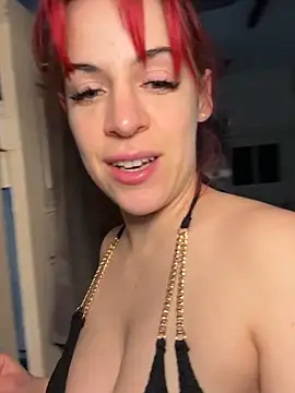 Snapshot of Roxysophie chatting on 02/25/26, 06:34 Roxysophie online show from 02/25/26, 06:34