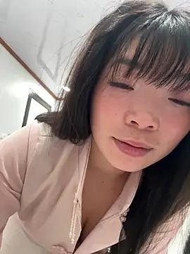 Snapshot of cuty_lusy chatting on 02/27/26, 11:27 cuty lusy online show from 02/27/26, 11:27