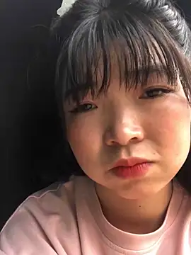 cuty lusy online show from 04/20/26, 04:04