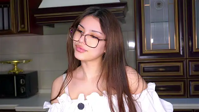 Snapshot of SulemaNeugin chatting on 03/02/26, 07:15 SulemaNeugin online show from 03/02/26, 07:15