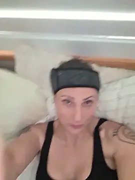 SylviaSunday online show from 06/14/26, 10:23