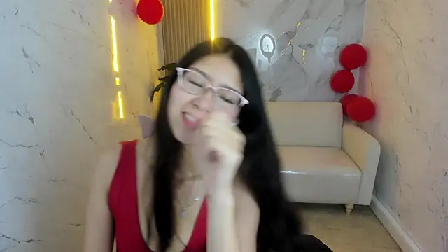 Snapshot of dani_tf chatting on 02/19/26, 12:56 dani tf online show from 02/19/26, 12:56