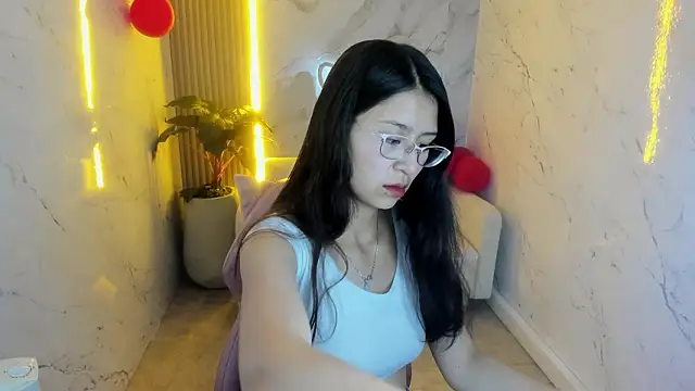 Snapshot of dani_tf chatting on 02/23/26, 12:57 dani tf online show from 02/23/26, 12:57