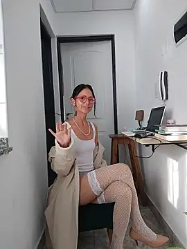 Snapshot of SophiaRemington chatting on 05/14/26, 12:56 SophiaRemington online show from 05/14/26, 12:56