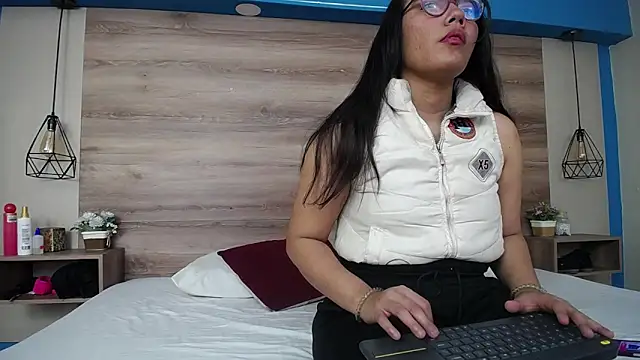 Snapshot of PamelaChu01 chatting on 03/01/26, 07:49 PamelaChu01 online show from 03/01/26, 07:49