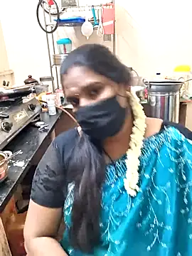 Snapshot of Tamil_uma_69 chatting on 02/24/26, 06:39 Tamil uma 69 online show from 02/24/26, 06:39