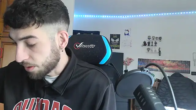 Snapshot of maestroboris95 chatting on 02/08/26, 12:52 maestroboris95 online show from 02/08/26, 12:52