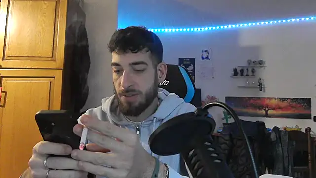 Snapshot of maestroboris95 chatting on 02/19/26, 12:01 maestroboris95 online show from 02/19/26, 12:01