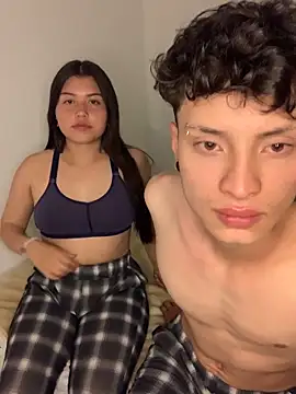 Snapshot of Damn__Love chatting on 02/20/26, 06:26 Damn Love online show from 02/20/26, 06:26