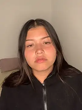 Snapshot of Damn__Love chatting on 02/21/26, 10:55 Damn Love online show from 02/21/26, 10:55