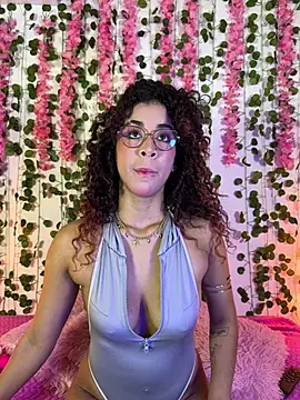 Snapshot of Woo_isDaphne chatting on 02/19/26, 11:01 Woo isDaphne online show from 02/19/26, 11:01