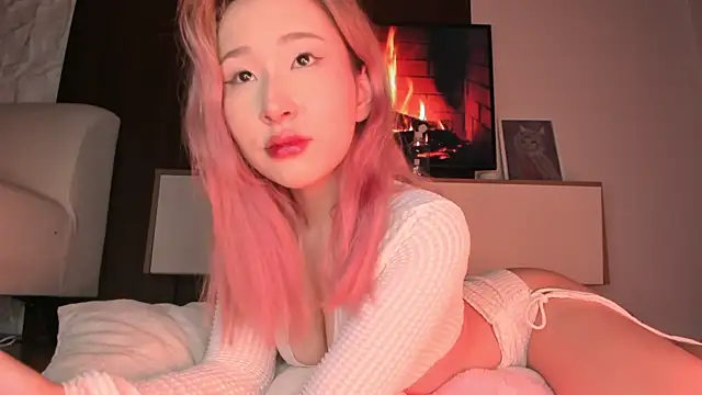 Snapshot of amy_akime chatting on 07/06/26, 03:47 amy akime online show from 07/06/26, 03:47