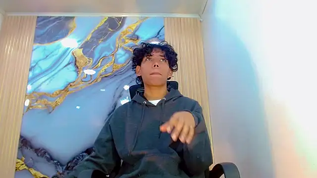 DaviidBuckx  online show from 04/01/26, 02:01