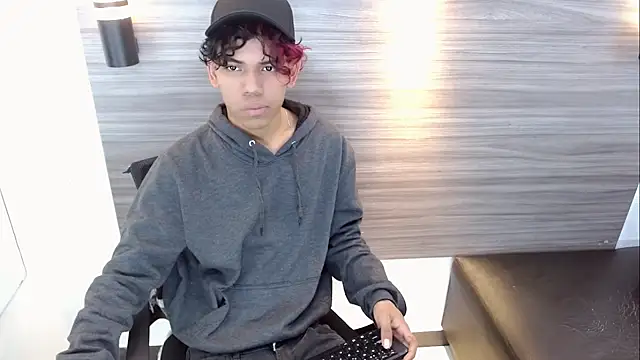 DaviidBuckx  online show from 04/23/26, 02:24