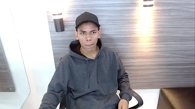 DaviidBuckx  online show from 04/24/26, 02:14