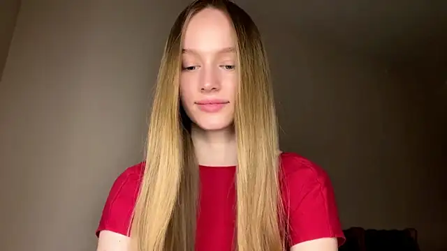 Snapshot of Viktoria_Vibes chatting on 02/13/26, 03:19 Viktoria Vibes online show from 02/13/26, 03:19