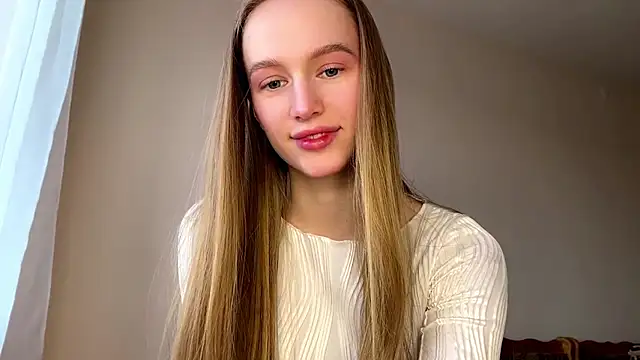 Snapshot of Viktoria_Vibes chatting on 02/21/26, 02:07 Viktoria Vibes online show from 02/21/26, 02:07