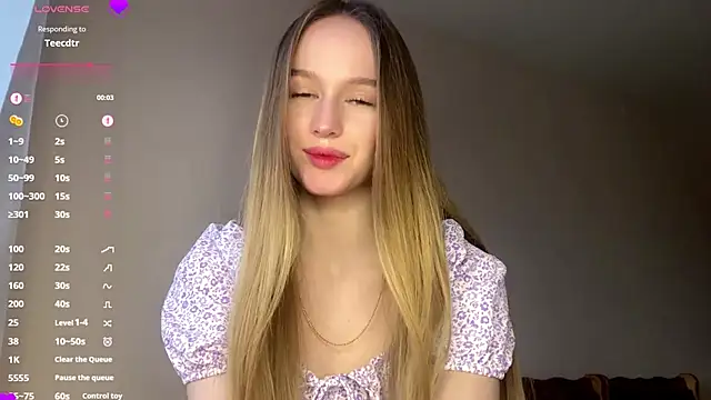 Snapshot of Viktoria_Vibes chatting on 03/01/26, 03:25 Viktoria Vibes online show from 03/01/26, 03:25