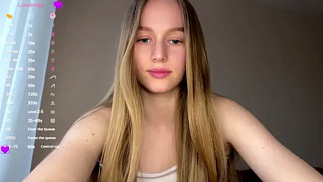 Snapshot of Viktoria_Vibes chatting on 05/08/26, 03:17 Viktoria Vibes online show from 05/08/26, 03:17