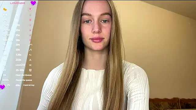 Snapshot of Viktoria_Vibes chatting on 06/06/26, 03:39 Viktoria Vibes online show from 06/06/26, 03:39