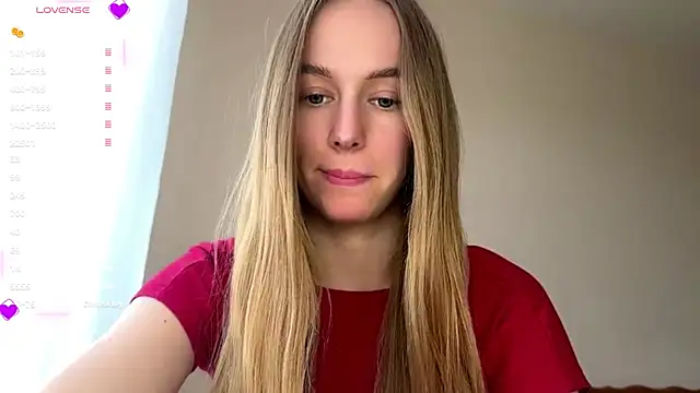 Snapshot of Viktoria_Vibes chatting on 06/08/26, 02:28 Viktoria Vibes online show from 06/08/26, 02:28